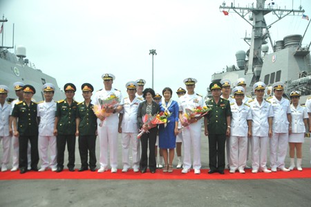 Tổng Tham mưu trưởng Quân đội nhân dân Việt Nam tiếp Bộ trưởng Hải quân Hoa Kỳ - ảnh 1